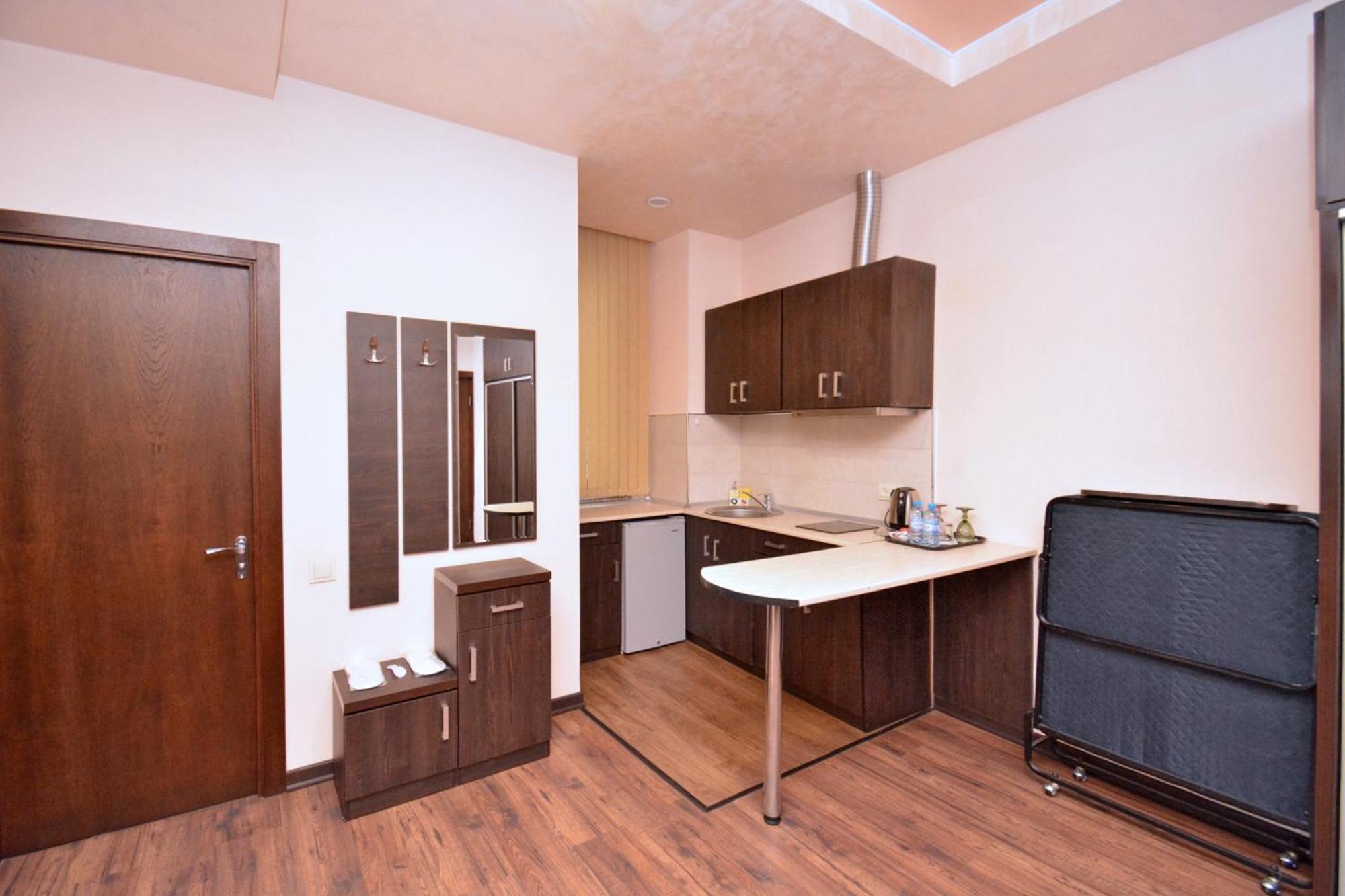 Partez Hotel Jerevan Buitenkant foto